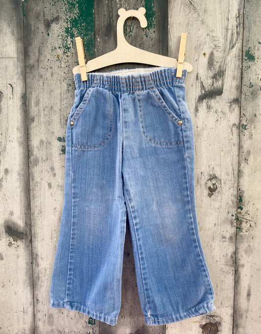 Wide-Leg Jeans