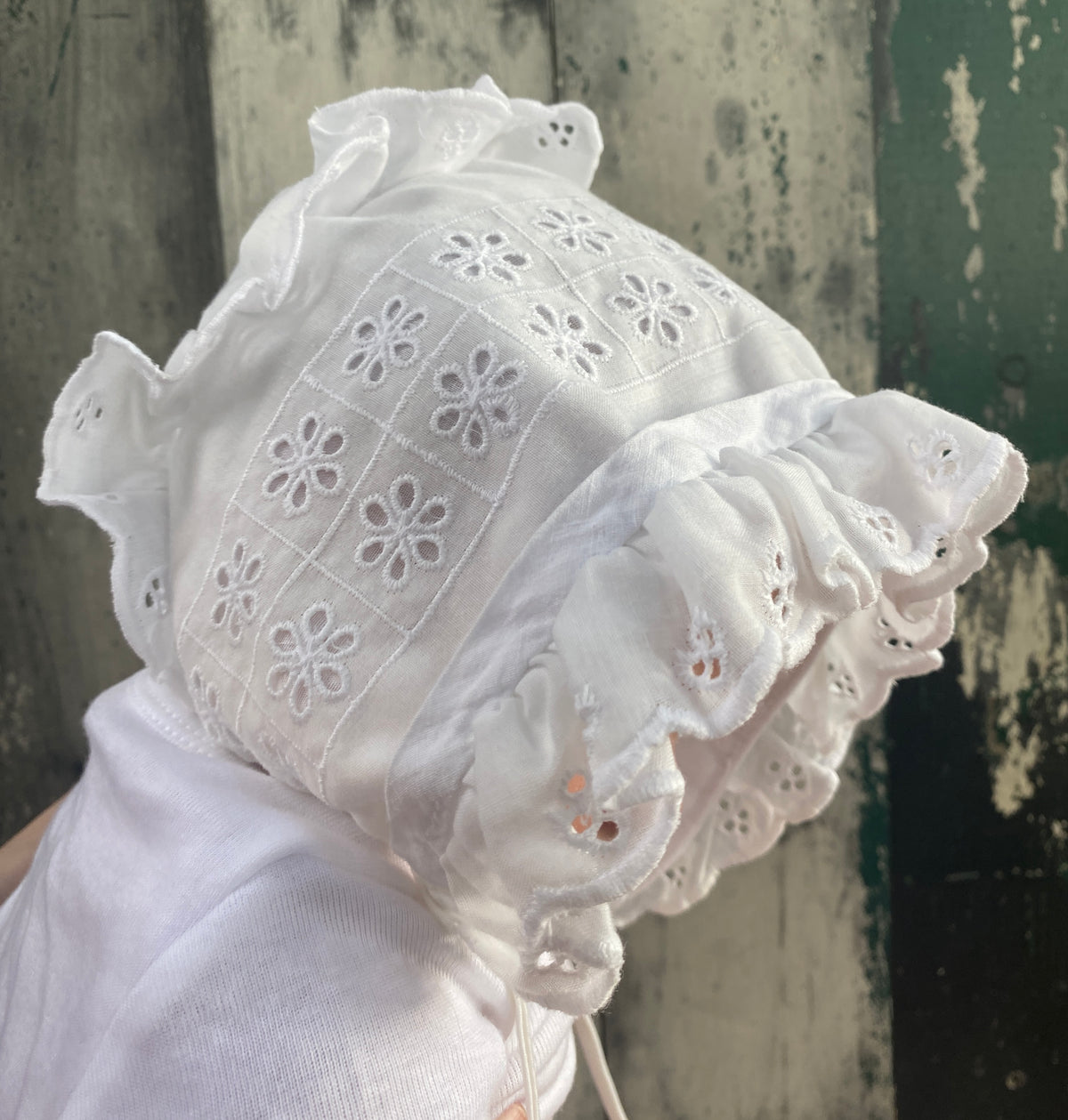 Daisy Baby Bonnet